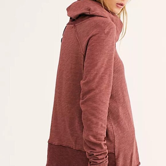 Free People Beach Cocoon Cowl Pullover in Terracotta Oversized XS/S - Picture 3 of 12
